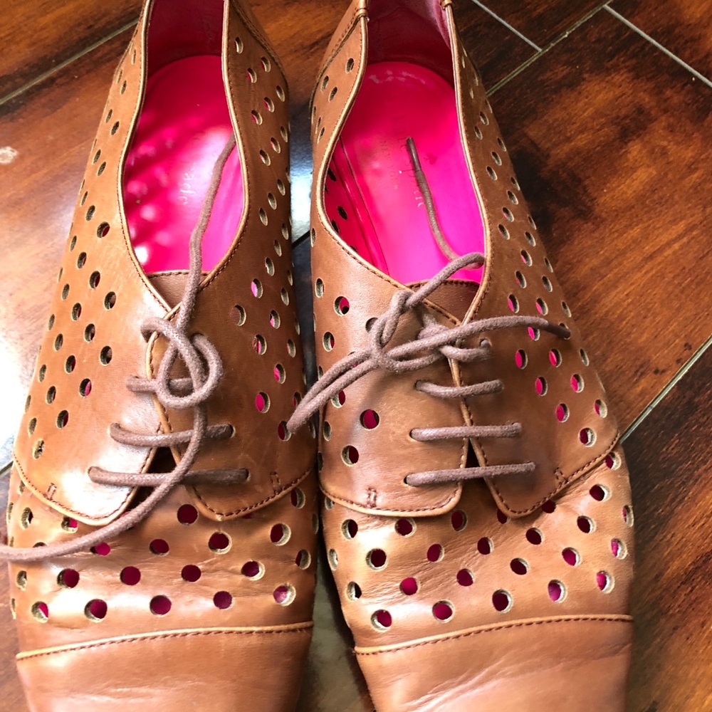 Kate spade Carmel oxfords with peekaboo style